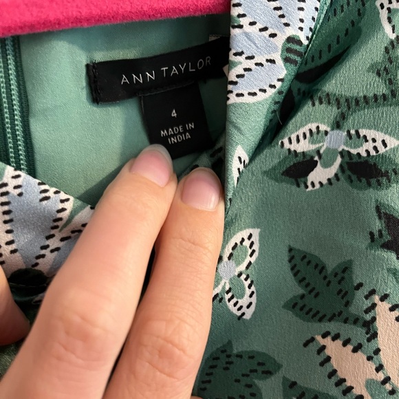 Ann Taylor Midi Dress - Picture 4 of 6